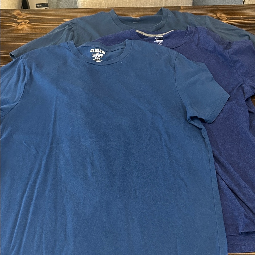 Classic Men's Short Sleeve Tees - Blue Shades